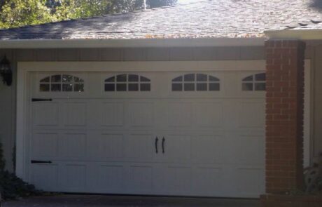 ShowCase Carriage House Grooved Cascade Ranch Windows and Spade Hardware ShowCase Carriage House Grooved Cascade Ranch Windows and Spade Hardware